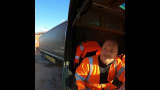 Reversing Gone Mad  The beginners guide in a HGV [upl. by Schreibe]