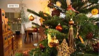 Der perfekt geschmückte Weihnachtsbaum  euromaxx  Auftrag Frohes Fest [upl. by Akemak621]