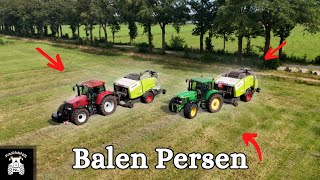 Balen persen met John Deere en Case IH  Farmvlog [upl. by Pepita]