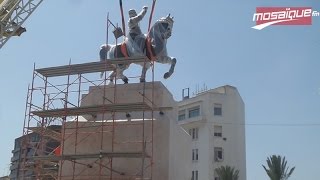 Tunis La statue de Bourguiba retrouve sa place [upl. by Nata436]