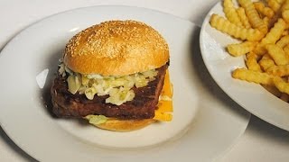 Rosins Restaurants  Rosins Rezept Bavarian LeberkäsBurger  kabel eins [upl. by Yrolg]