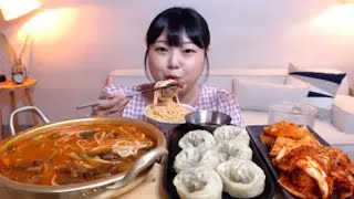 【hyoning孝宁】剪多余咀嚼，只有一口！可爱圆脸小姐姐，食物消失瞬间！‖ 泡菜，大蒸饺，辣牛肉乌冬面 [upl. by Lairea]