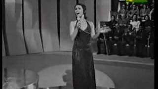 Elis Regina na ITALIA  RAI  TEATRO 10 1972flv [upl. by Yrovi38]