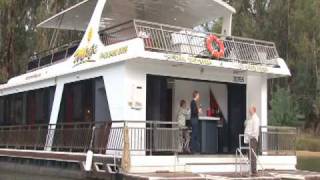 Magic Murray Houseboats Echuca Moama [upl. by Nolrev]