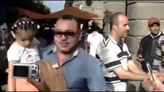 Le Roi Mohammed VI dans les rues de Tunis 2 [upl. by Ziegler]