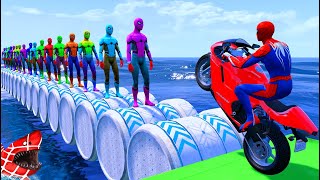 الأبطال الخارقين على القضبان دوامة قمع جسر  SPIDERMAN on Motorcycle in Spiral Bridge Stunt Ride [upl. by Giwdul874]