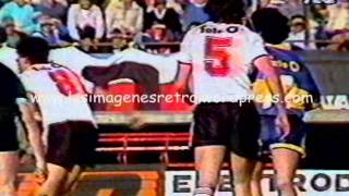 River 0  Boca 2  1988 Relato Víctor Hugo [upl. by Ralyt844]