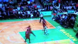 LEBRON JAMES DUNKS ON JASON TERRY [upl. by Spain]