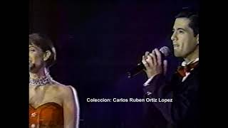 Dayanara Torres Miss Universe 1993 cantando en Filipinas [upl. by Yelnik]