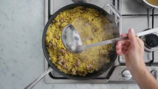 Barilla  How to cook Risoni with Italian sausage in Red Wine amp Garlic sauce Risotto Style [upl. by Mainis]