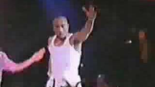 2Pac  Hit Em Up live [upl. by Absalom991]