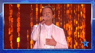 Este IMITADOR de JULIO IGLESIAS lo da todo con un POPURRÍ  Semifinal 1  Got Talent España 2019 [upl. by Gervase]