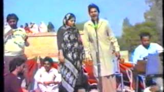 Chamkila and Amarjot  Talwar Mein Kalgidhar Di Han  LIVE [upl. by Teriann]