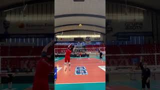 Professional Setter working on his highball setting volleyball volley setter siatkowka [upl. by Luhem]