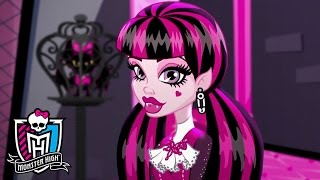 Conoce a Draculaura  Monster High [upl. by Matheny]