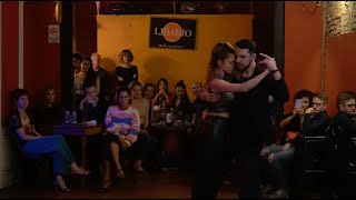 Mandria bailan Marco Celentano amp Julieta Falivene El Cachivache Tango [upl. by Javler]