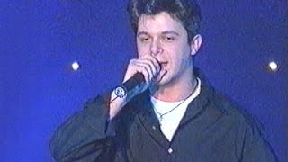 ALEJANDRO SANZ Y AMIGOS  Condena de amor Directo 1994 [upl. by Amalbergas]