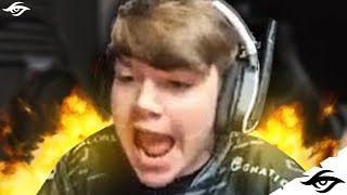 Mongraal  DESTROYING MY KEYBOARD ON STREAM Fortnite Rage Highlights 2 [upl. by Mariandi]