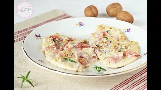 SCALOPPINE DI POLLO CON SPECK E NOCI un secondo piatto semplice veloce e buonissimo [upl. by Idok982]