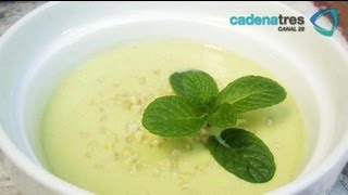 Receta para preparar sopa de aguacate con hierbas rábanos y pistaches Receta de sopa [upl. by Montano]