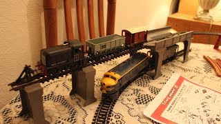 Triang Railways Christmas Operating Ore Wagon Set [upl. by Cash]