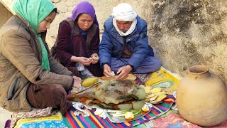 PERFECT LAMB LEG ROAST IN A TANDOOR  Rural Life In The Mountainous Afghanistan [upl. by Franciscka357]