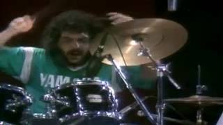 Steve Gadd Drum SoloDuet with Ralph MacDonald MORE COWEBELL VERSION fr Grover Washington Jr Live [upl. by Armilda622]