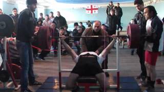 440 lb Raw Bench  141 lbs  Tsotne Bejashvili 20064 kgs [upl. by Feriga271]