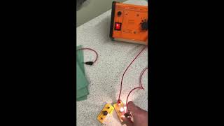 Current in series and parallel circuits 7jc2 electricity lesson 2 [upl. by Martell278]