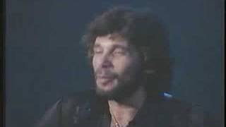 ZonaRetrocomar  Eddie Rabbitt  I Love A Rainy Night  S [upl. by Ylrae]