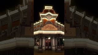 Une soirée scintillante sur Main Street USA [upl. by Bondon]