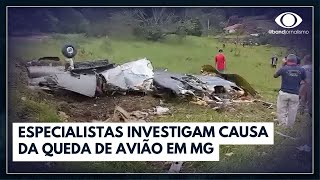 Avião se desintegra no ar em ItapevaMG  Jornal da Noite [upl. by Llarret]