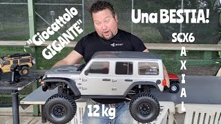 GIGANTESCA AUTO TELECOMANDATA RC ELETTRICA AXIAL SCX6 [upl. by Orrocos95]