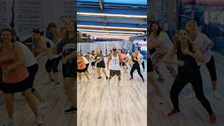 ZUMBA BARRACA MUNDO dance dancerchallenge zumba dancevideo youtubeshorts shortvideo shorts [upl. by Enyamart]