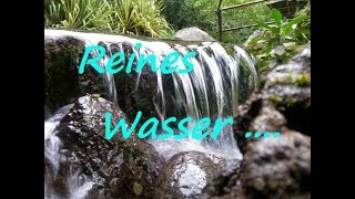 Reines destilliertes Wasser  Sauberes Trinkwasser [upl. by Seditsira]