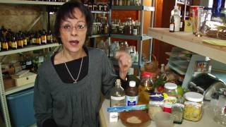 Alternative Medicine Herbal Remedies  How to Cure a Sore Throat [upl. by Dawes]