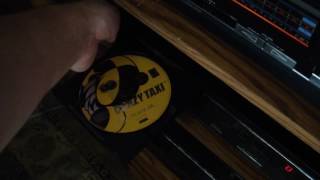 Putting A Sega Dreamcast Game Into A CD Player [upl. by Whetstone354]