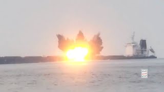 HuthiRebellen veröffentlichen Video von Raketenangriff auf Frachter im Roten Meer [upl. by Marchak464]