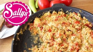 Menemen  türkisches Rührei  Eierspeise  vegetarisch  Sallys Welt [upl. by Lowrance]