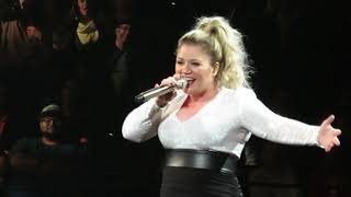 Kelly Clarkson Breakaway Oakland CA 12419 [upl. by Dunham45]