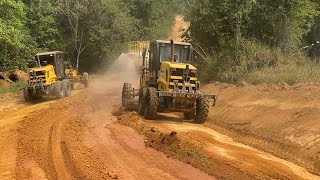 PATROLAMENTO DE ESTRADAS COM TRÊS MOTONIVELADORAS maquinas trabalho newholland [upl. by Seta]