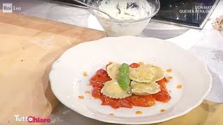 Spazio cucina ricette con aglio e scalogno  TuttoChiaro 01082019 [upl. by Ahsercel]