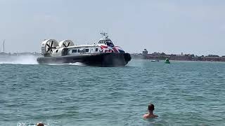 UK’s amazing hovercraft  Solent flyer  PORTSMOUTH to Isle of Wight  Southsea [upl. by Jorin757]