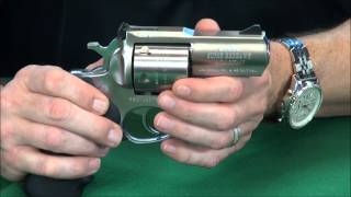 Ruger Super Redhawk Alaskan 454 Table Top Review weaponseducationcom [upl. by Hercules]