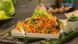 Stir fry chicken with Hokkien noodles [upl. by Willock]