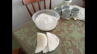 Como preparar a goma de tapioca para fazer tapioca [upl. by Wieren938]