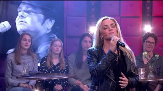 Samantha Steenwijk  Kleine Jongen  RTL LATE NIGHT [upl. by Nhaj]