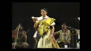 Paadava Un Padalai  S Janaki  Live in Singapore  1986 [upl. by Noell438]