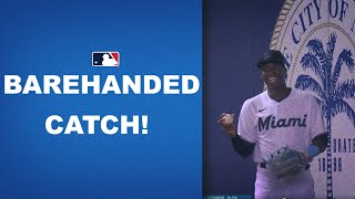 Jesús Sánchez makes an UNREAL barehanded catch [upl. by Grimes]