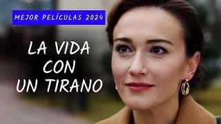 ¡TODA LA VERDAD SOBRE LA VIDA CON UN TIRANO ¿QUÉ HARÍA ELLA PARA SALVAR A SU FAMILIA  Melodrama [upl. by Claudie]